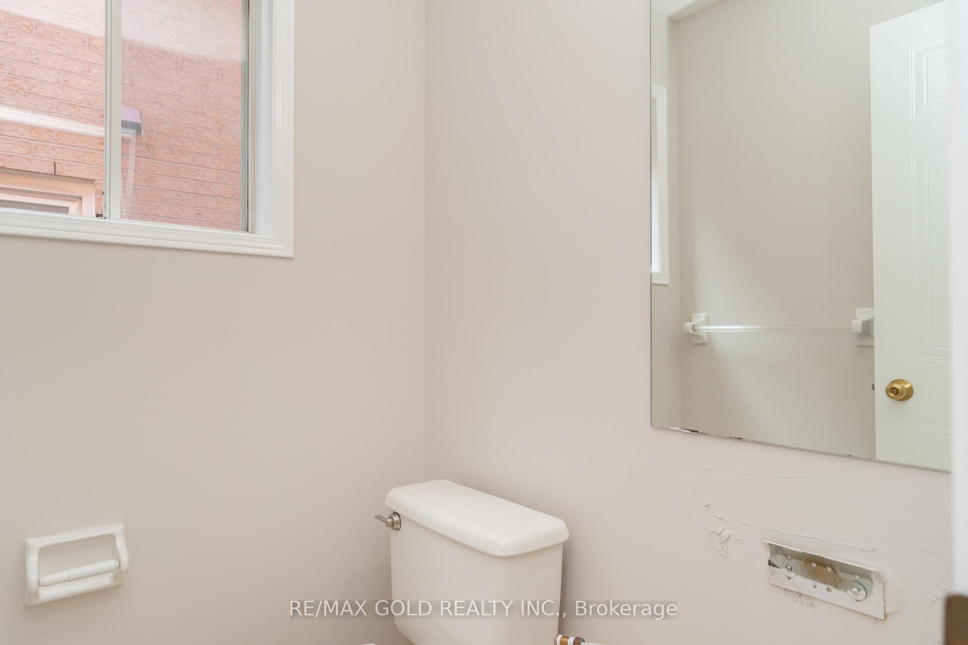 Photo 14 of 24 Banner Road, Brampton, Brampton West — HOMEH