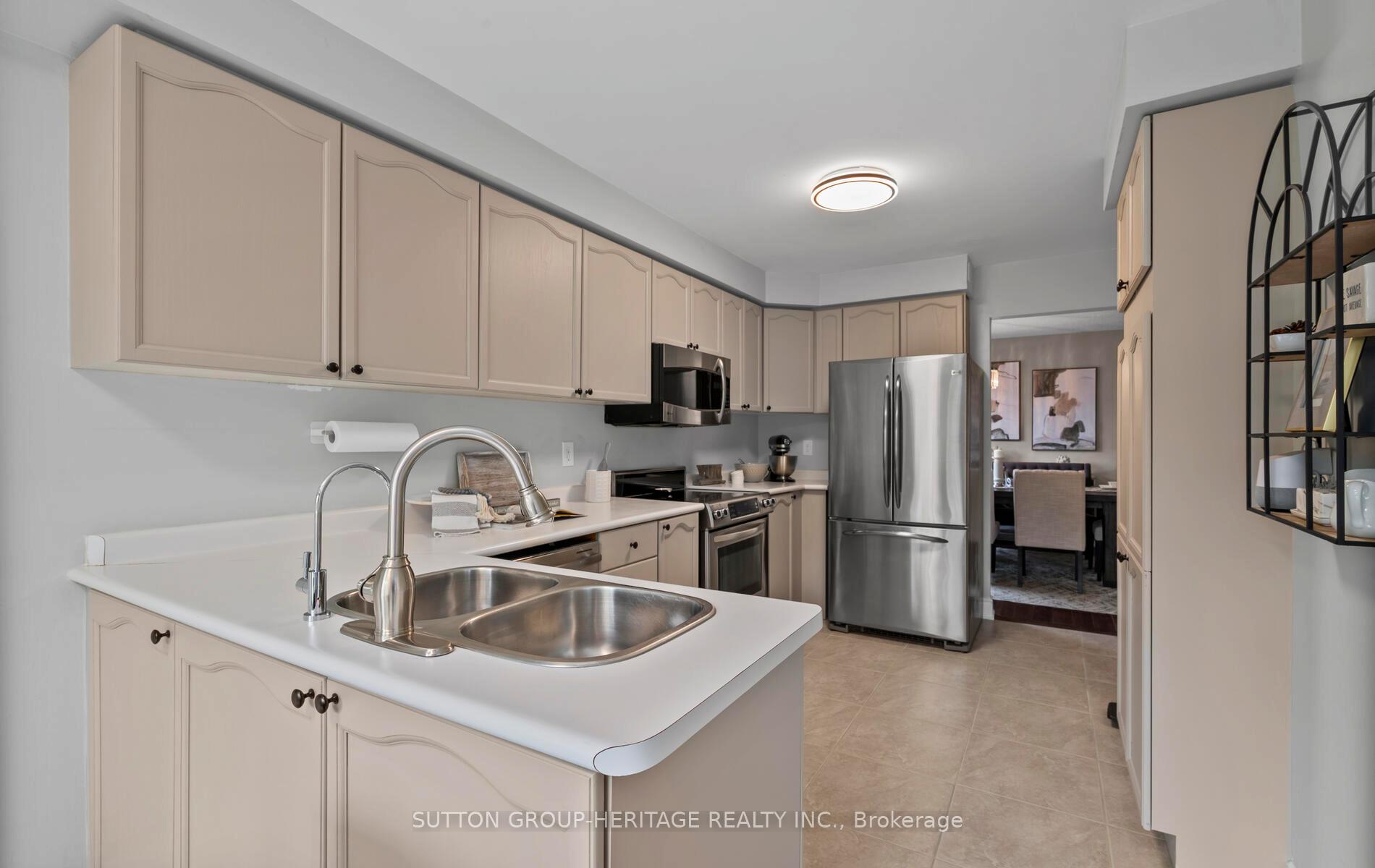 Photo 15 of 121 Poolton Crescent, Clarington, Courtice — HOMEH