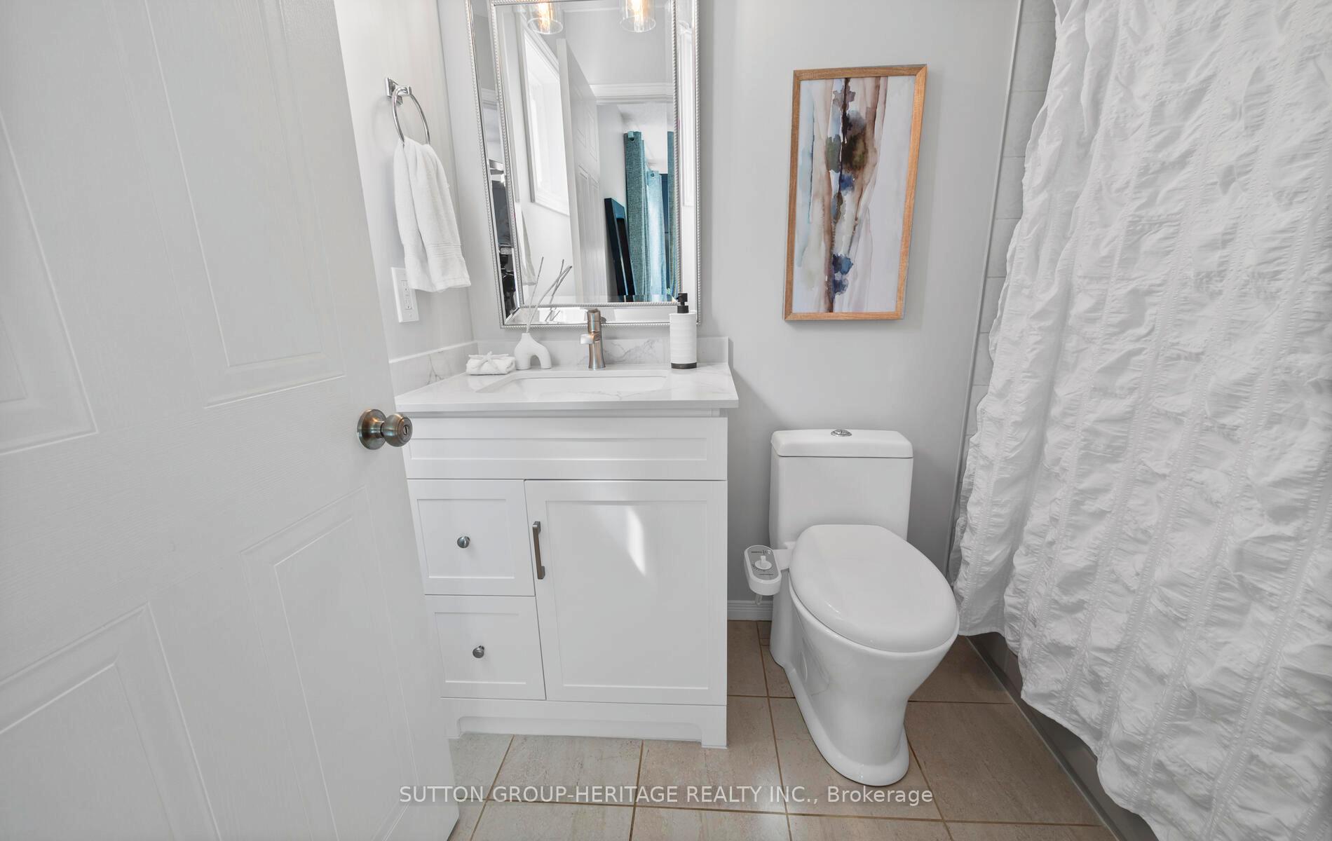 Photo 6 of 121 Poolton Crescent, Clarington, Courtice — HOMEH