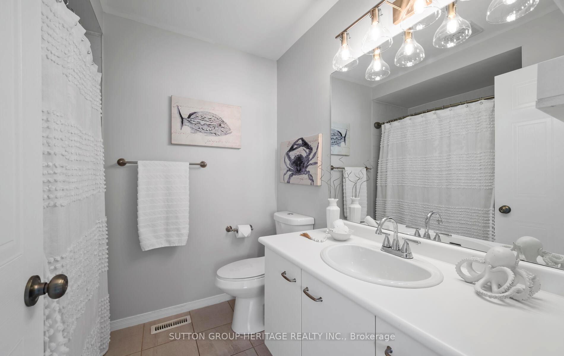 Photo 10 of 121 Poolton Crescent, Clarington, Courtice — HOMEH