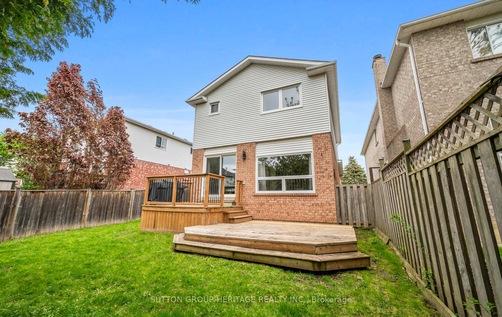Photo 16 of 121 Poolton Crescent, Clarington, Courtice — HOMEH