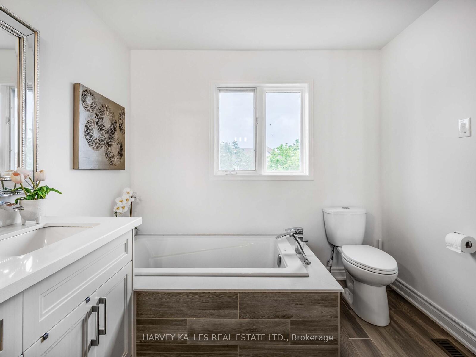 Photo 18 of 380 Delaney Drive, Ajax, Central — HOMEH