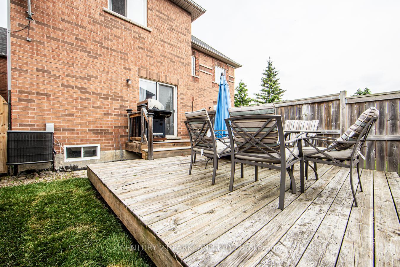 Photo 34 of 126 Oceanpearl Crescent, Whitby, Blue Grass Meadows — HOMEH