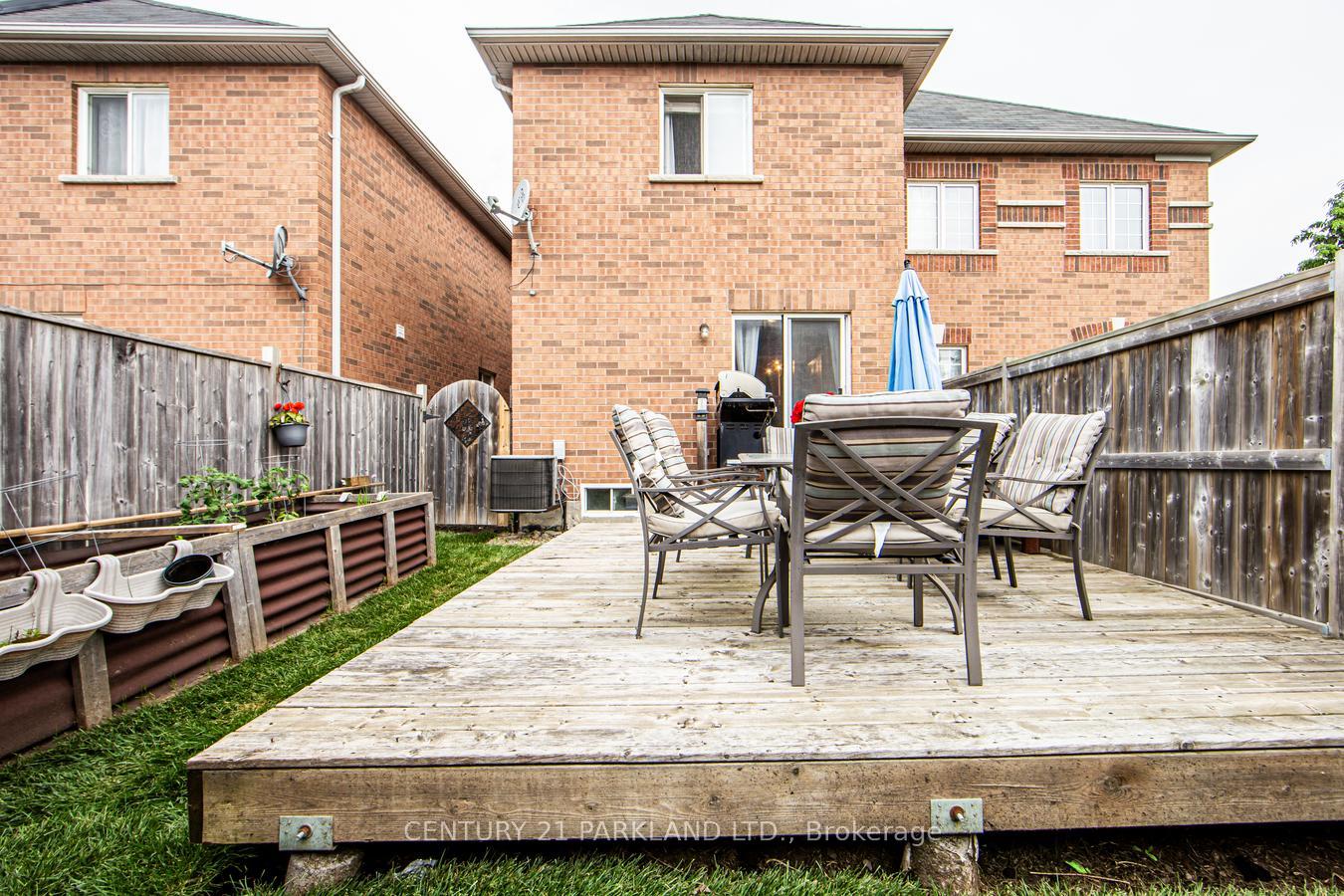 Photo 32 of 126 Oceanpearl Crescent, Whitby, Blue Grass Meadows — HOMEH