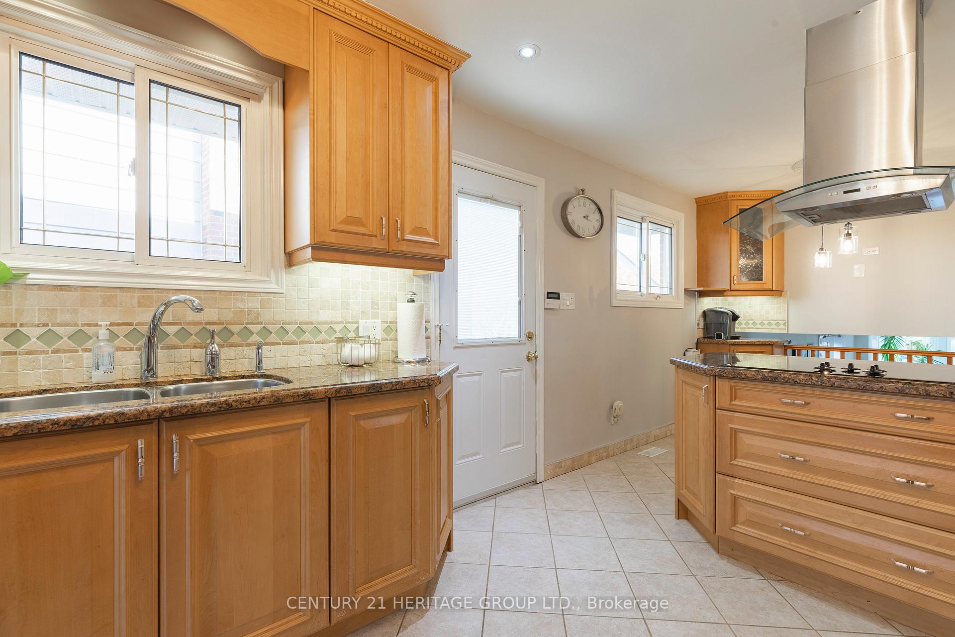 Photo 39 of 32 Audubon Street S, Hamilton, Stoney Creek — HOMEH