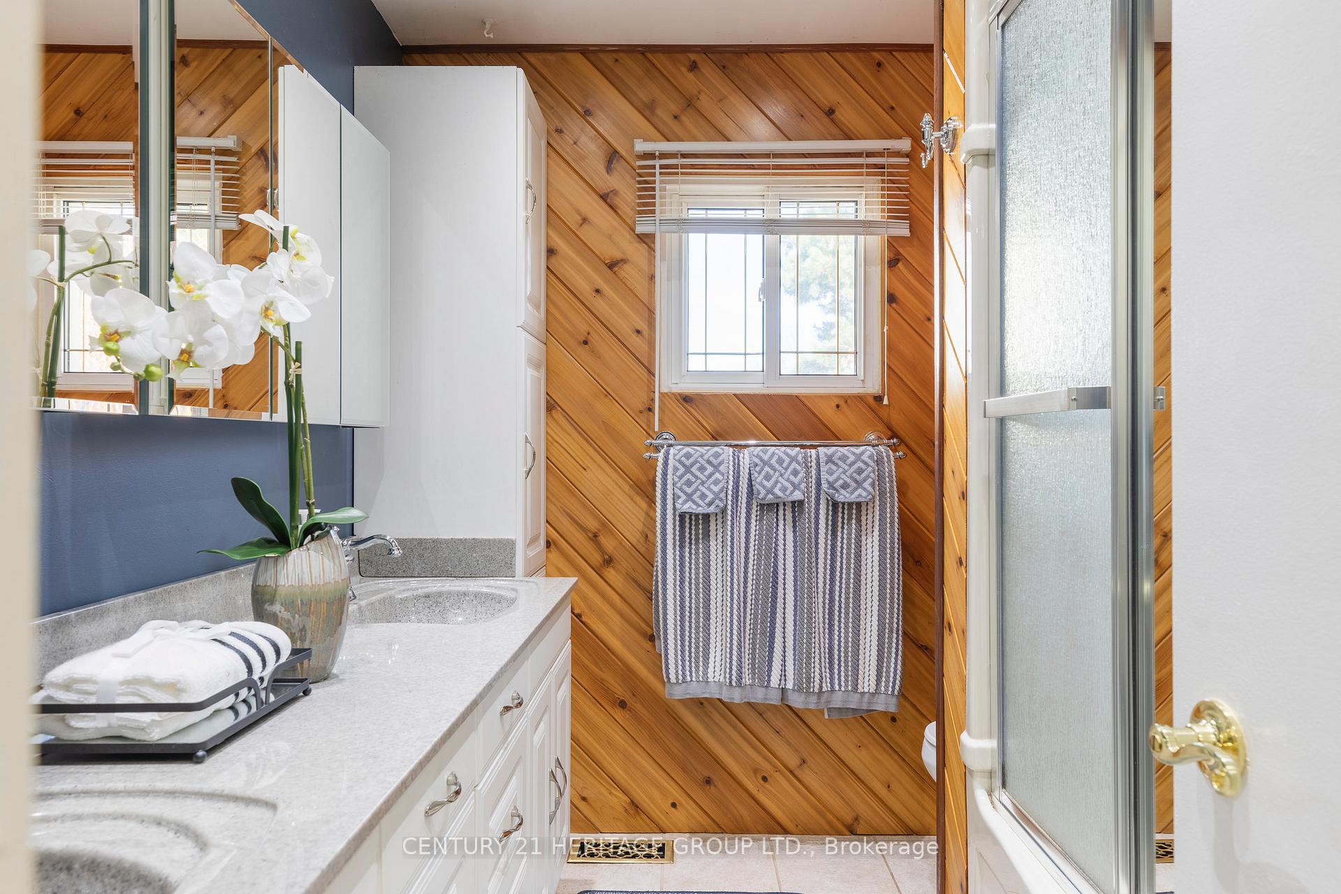Photo 21 of 32 Audubon Street S, Hamilton, Stoney Creek — HOMEH