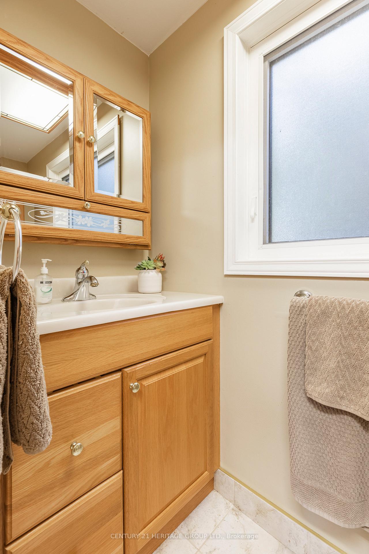Photo 31 of 32 Audubon Street S, Hamilton, Stoney Creek — HOMEH