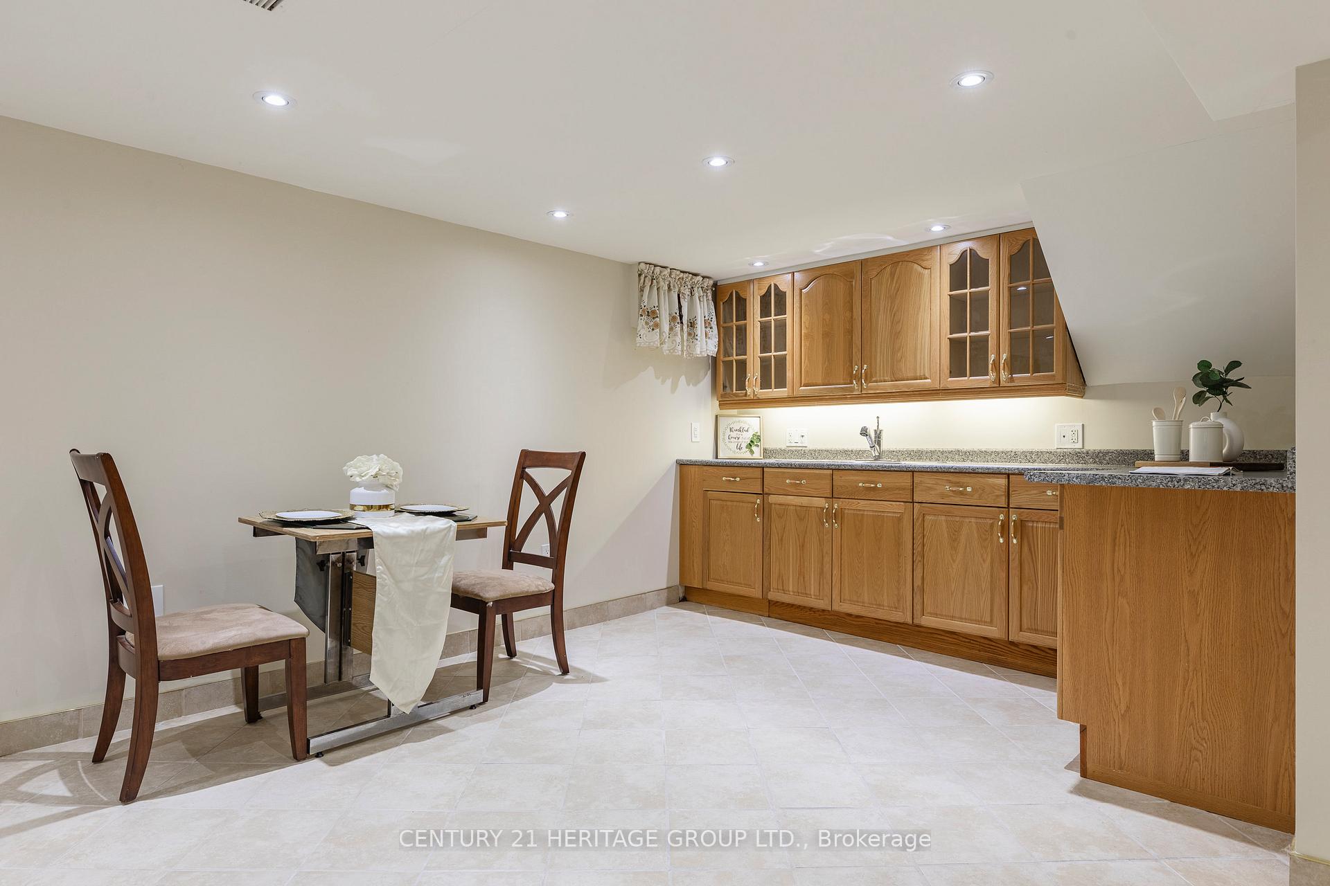 Photo 34 of 32 Audubon Street S, Hamilton, Stoney Creek — HOMEH