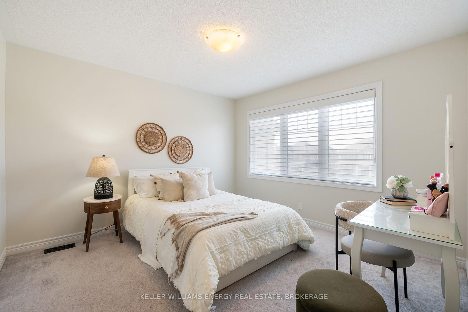 Photo 20 of 110 Britannia Avenue E, Oshawa, Windfields — HOMEH
