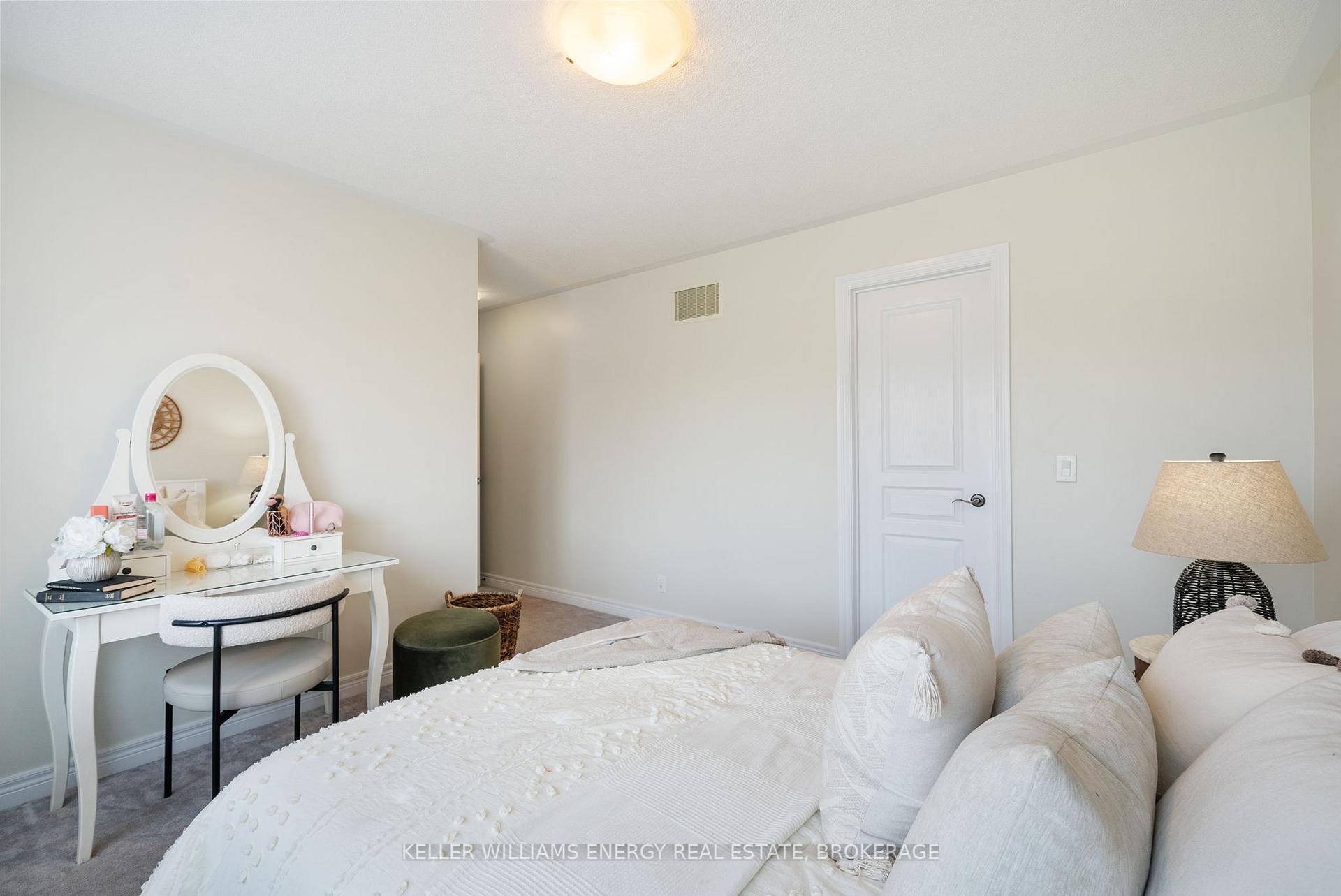 Photo 26 of 110 Britannia Avenue E, Oshawa, Windfields — HOMEH