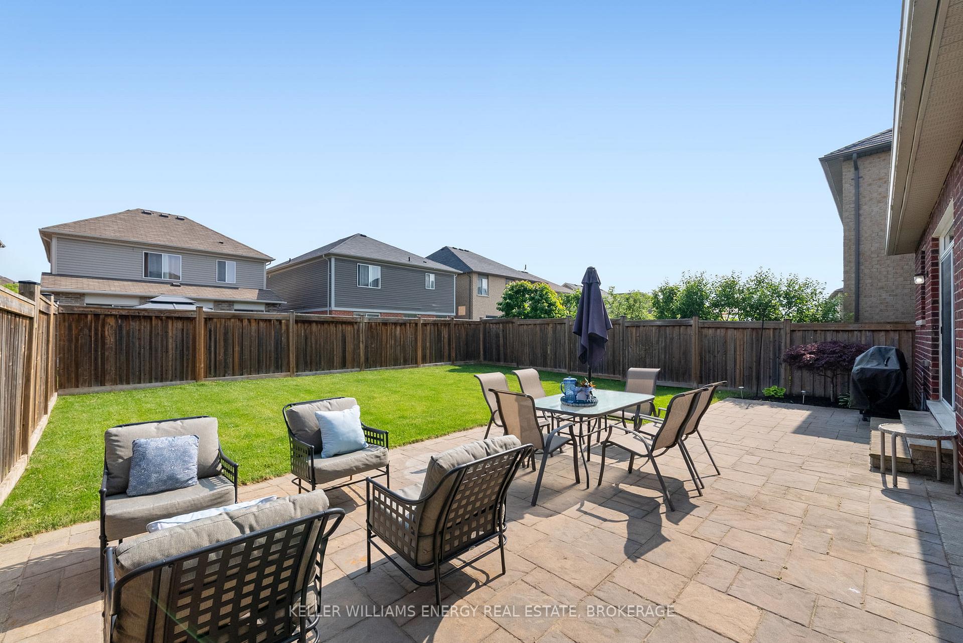 Photo 29 of 110 Britannia Avenue E, Oshawa, Windfields — HOMEH