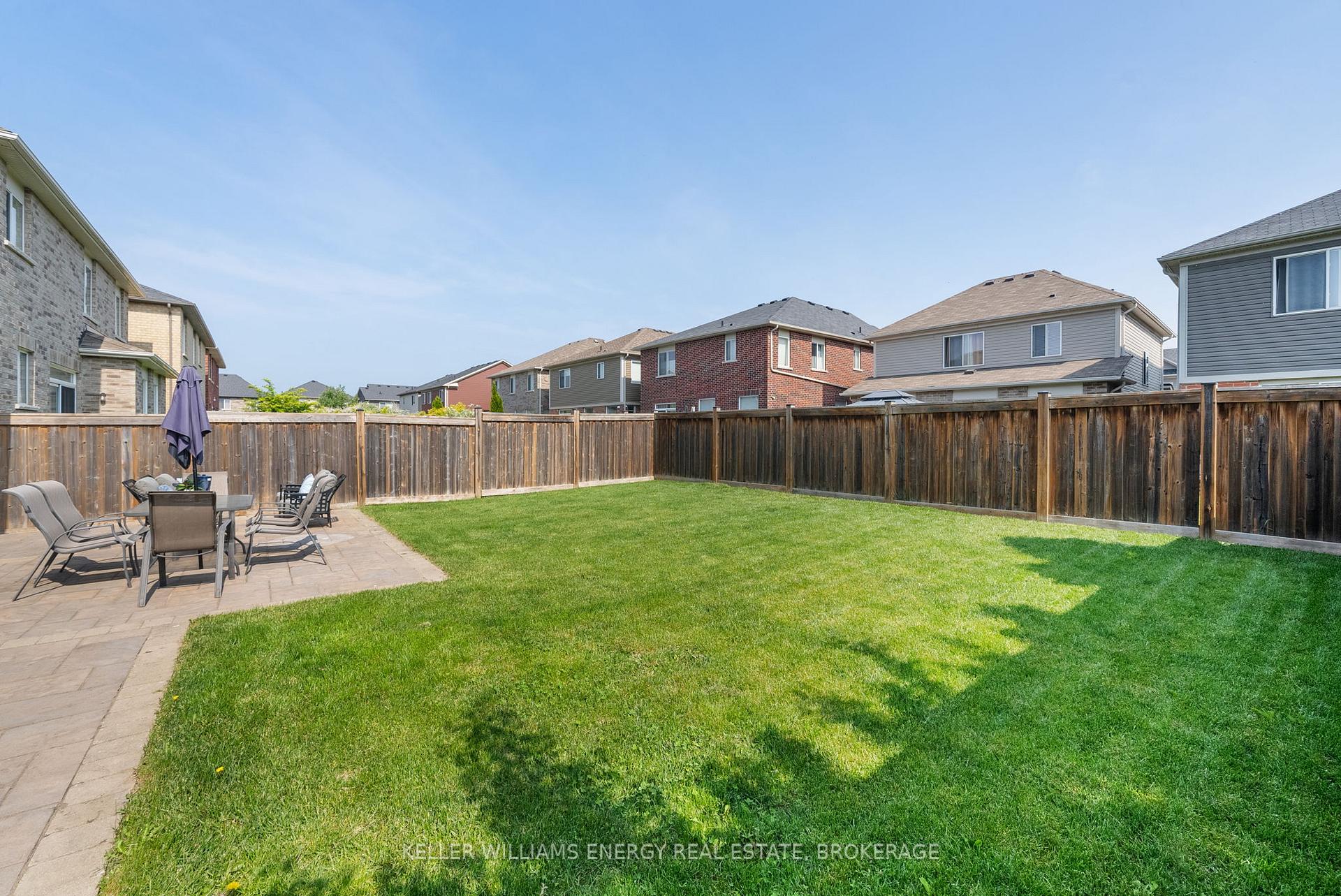 Photo 39 of 110 Britannia Avenue E, Oshawa, Windfields — HOMEH