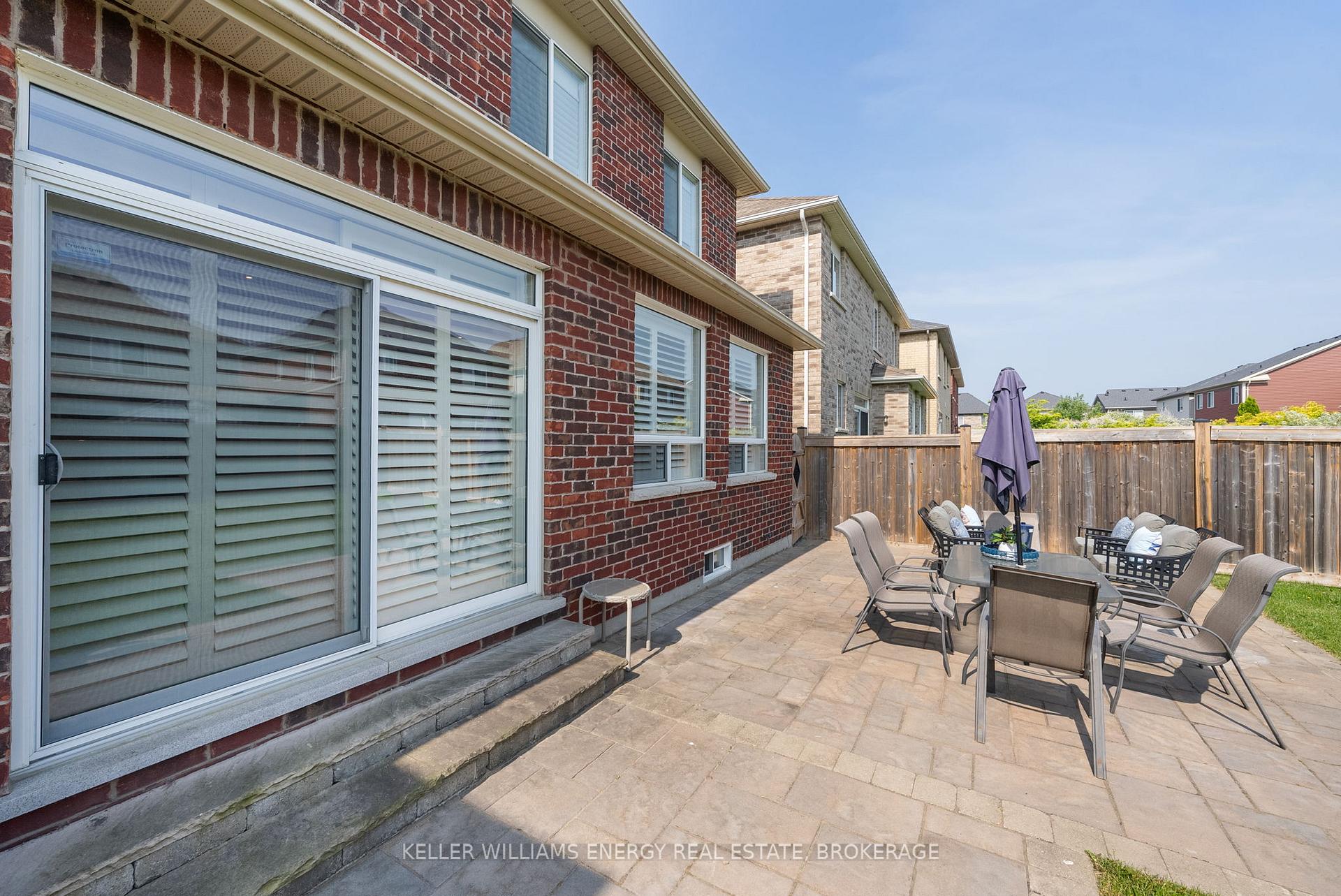 Photo 31 of 110 Britannia Avenue E, Oshawa, Windfields — HOMEH
