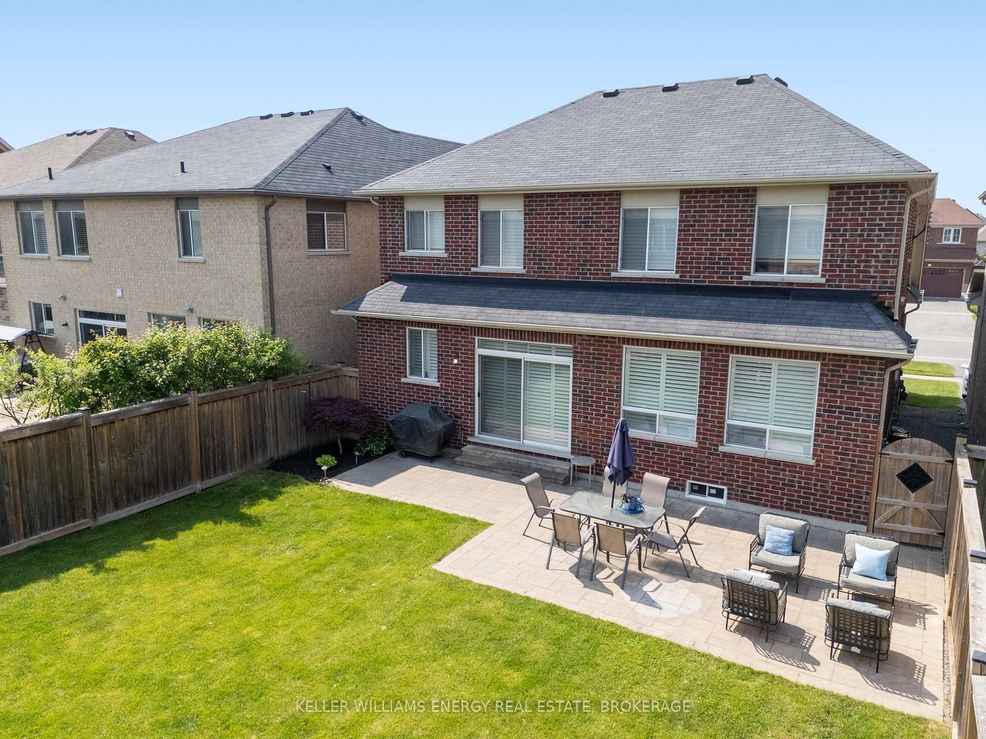 Photo 36 of 110 Britannia Avenue E, Oshawa, Windfields — HOMEH