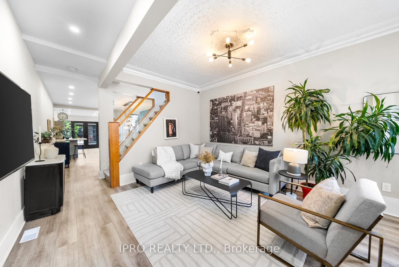 Photo 26 of 742 Richmond Street W, Toronto, Niagara — HOMEH