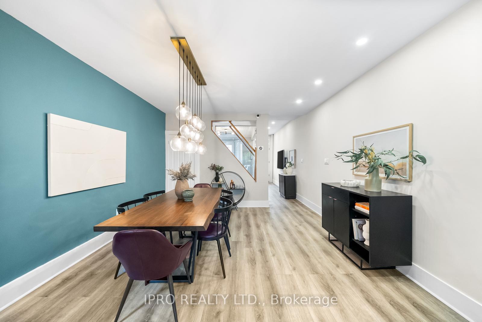 Photo 9 of 742 Richmond Street W, Toronto, Niagara — HOMEH