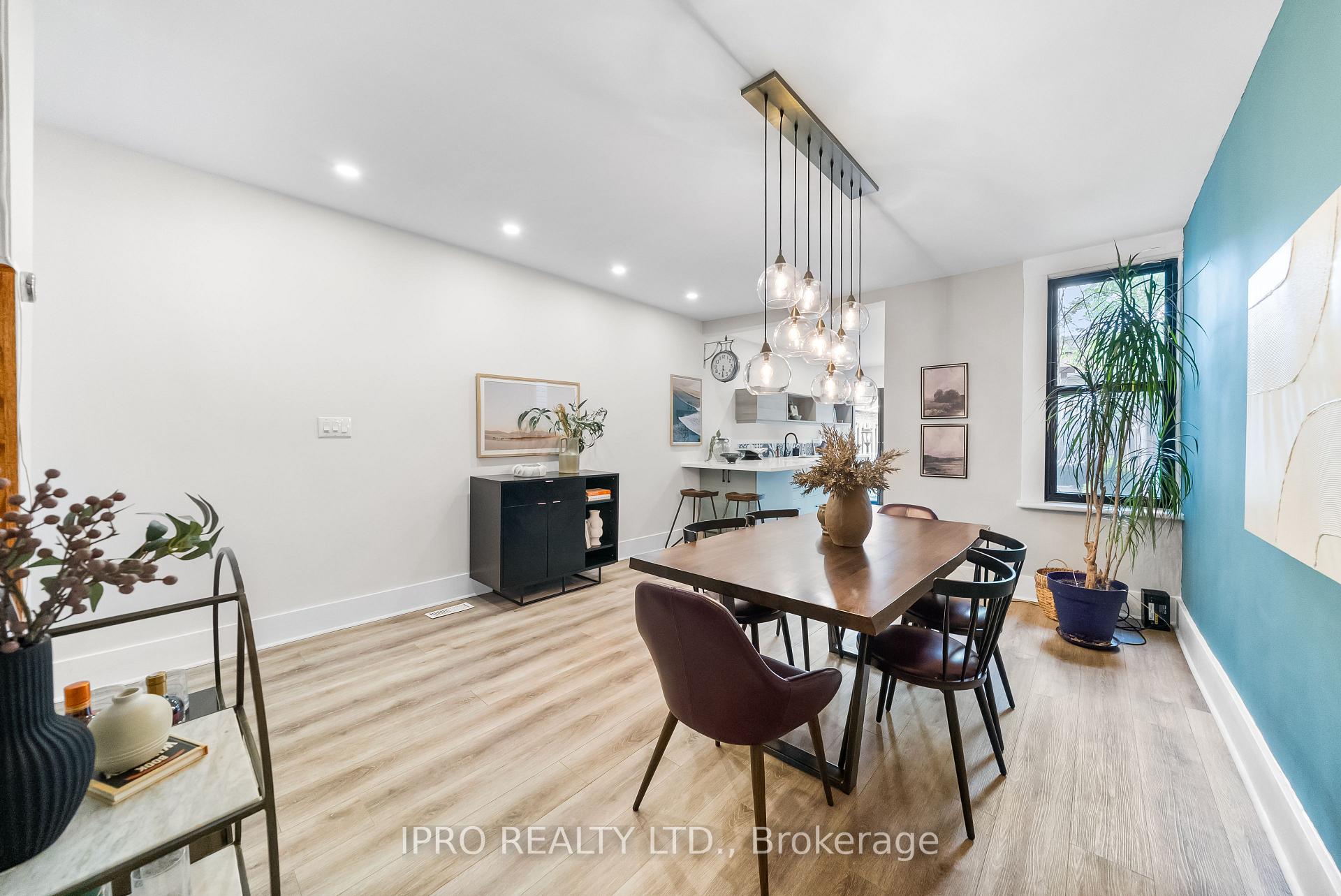 Photo 38 of 742 Richmond Street W, Toronto, Niagara — HOMEH