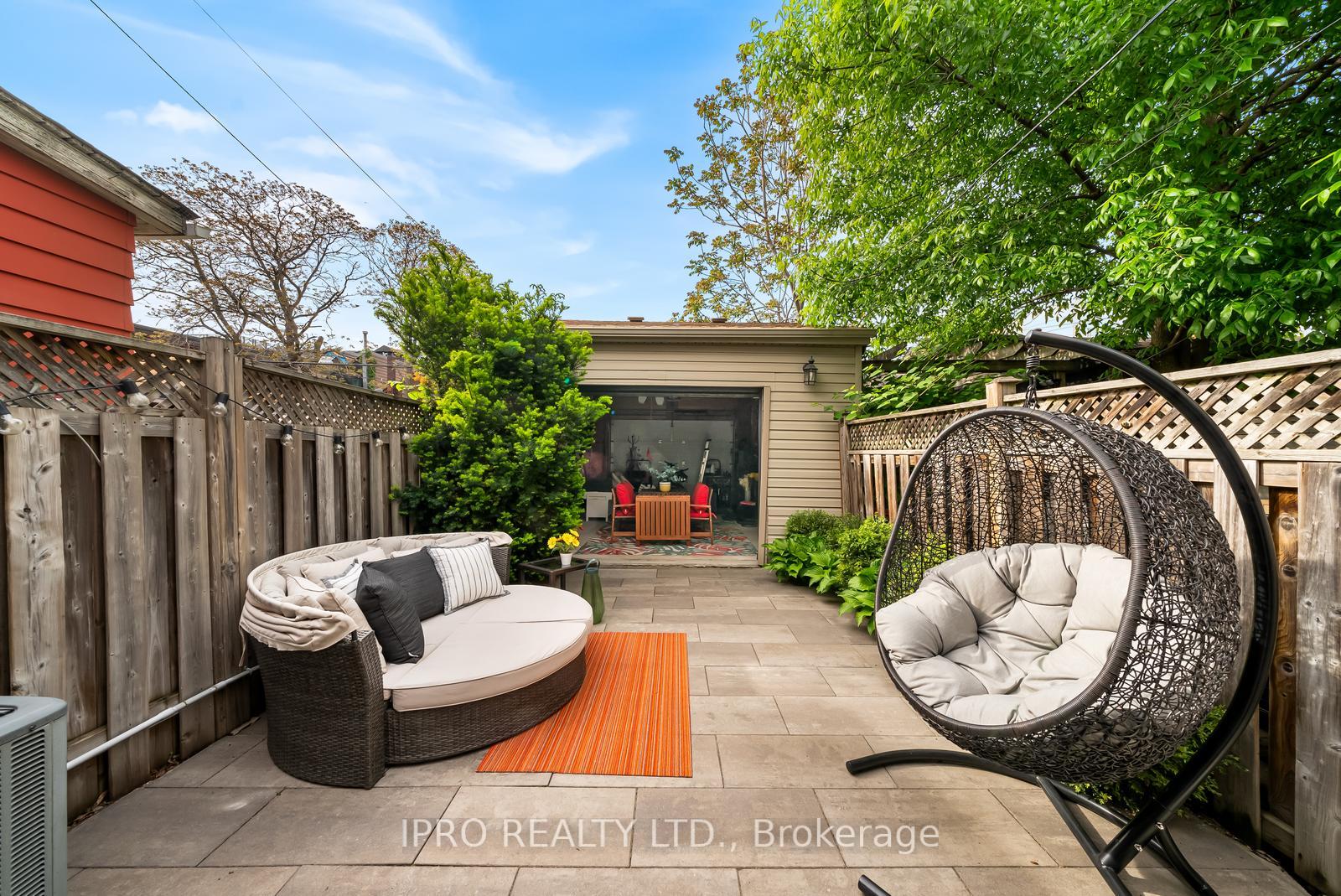 Photo 41 of 742 Richmond Street W, Toronto, Niagara — HOMEH