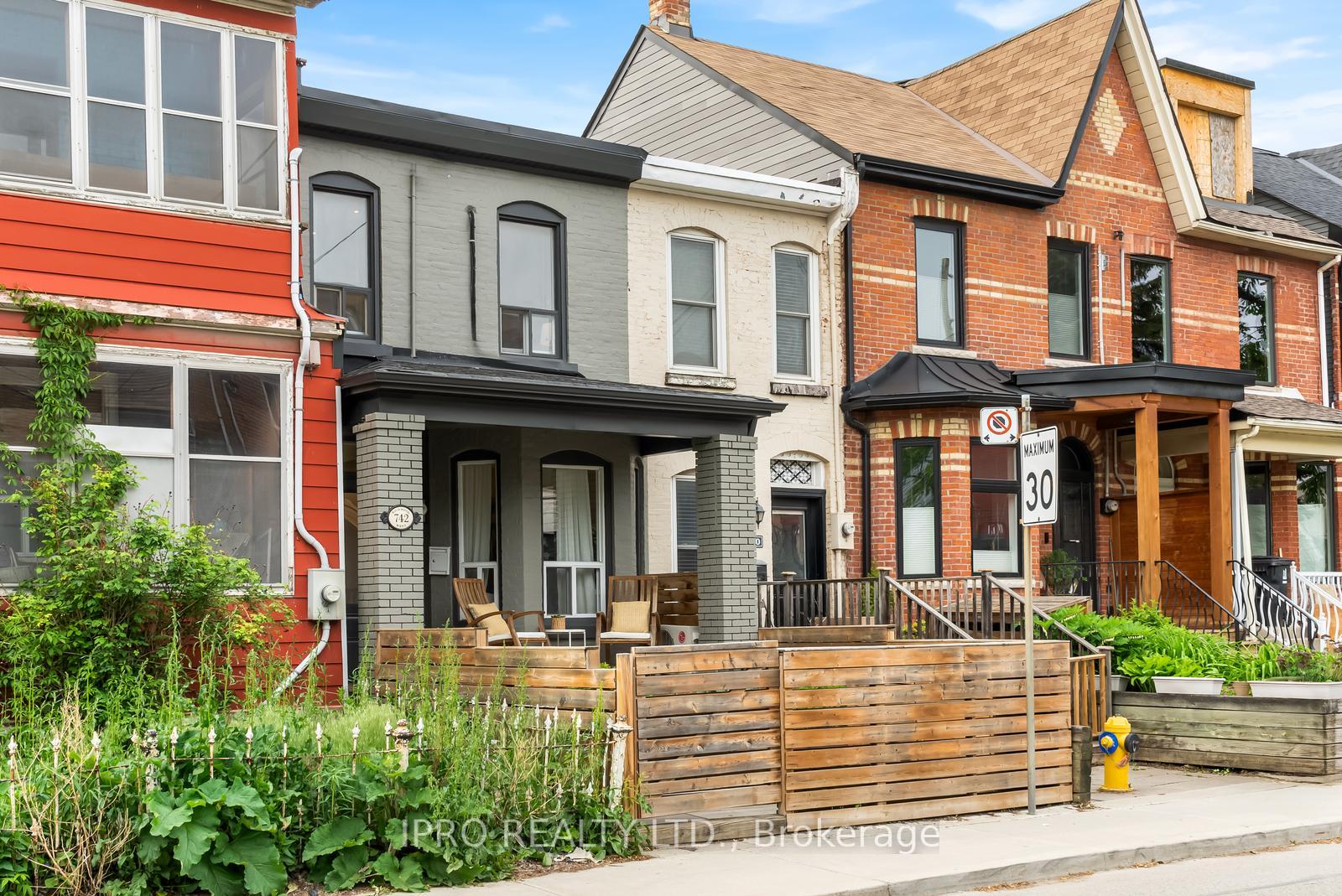 Photo 48 of 742 Richmond Street W, Toronto, Niagara — HOMEH