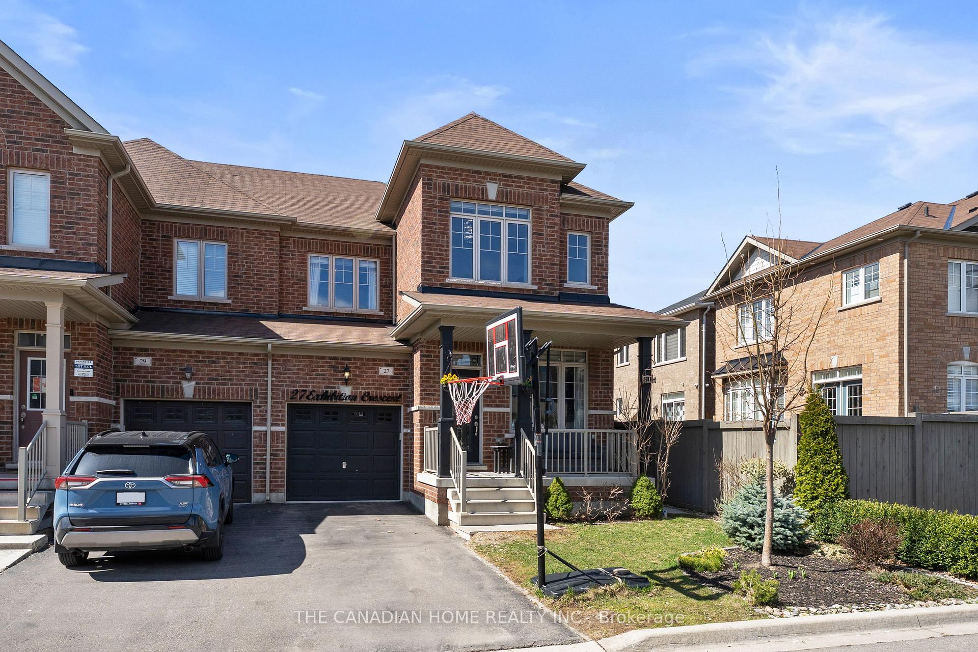 Photo 13 of 27 Exhibition Crescent, Brampton, Northwest Brampton — HOMEH