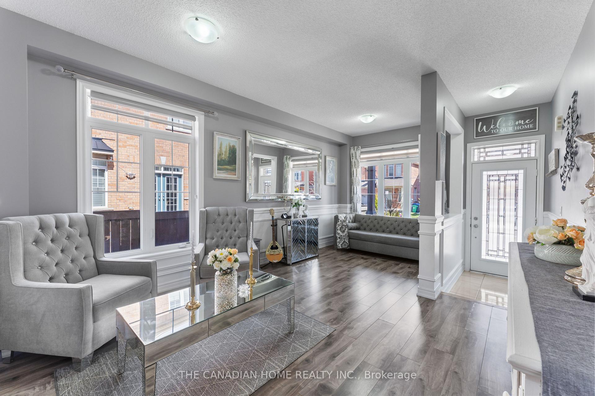 Photo 5 of 27 Exhibition Crescent, Brampton, Northwest Brampton — HOMEH