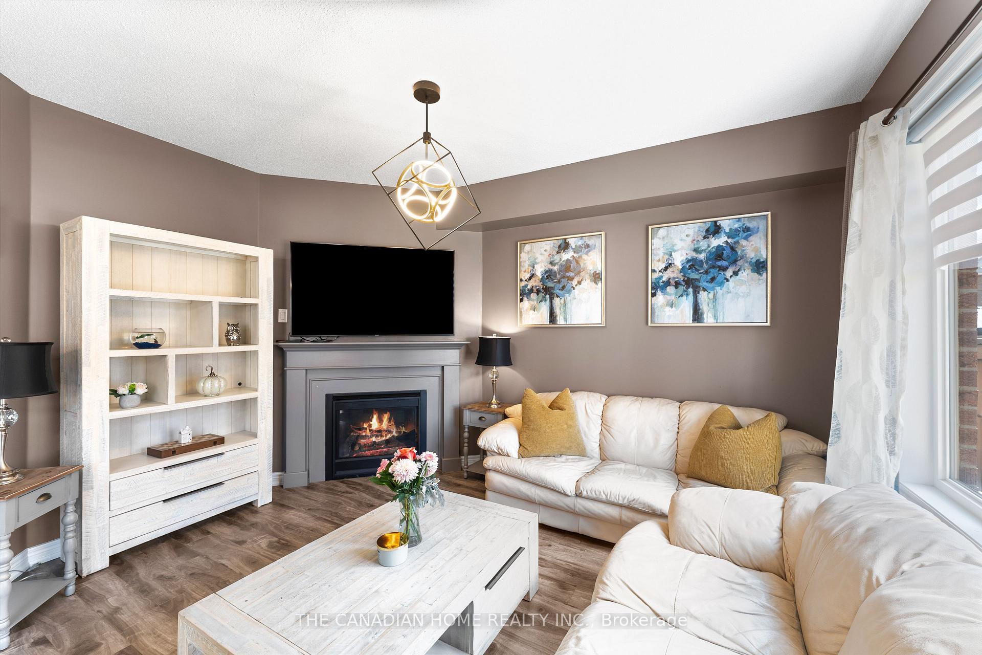 Photo 17 of 27 Exhibition Crescent, Brampton, Northwest Brampton — HOMEH