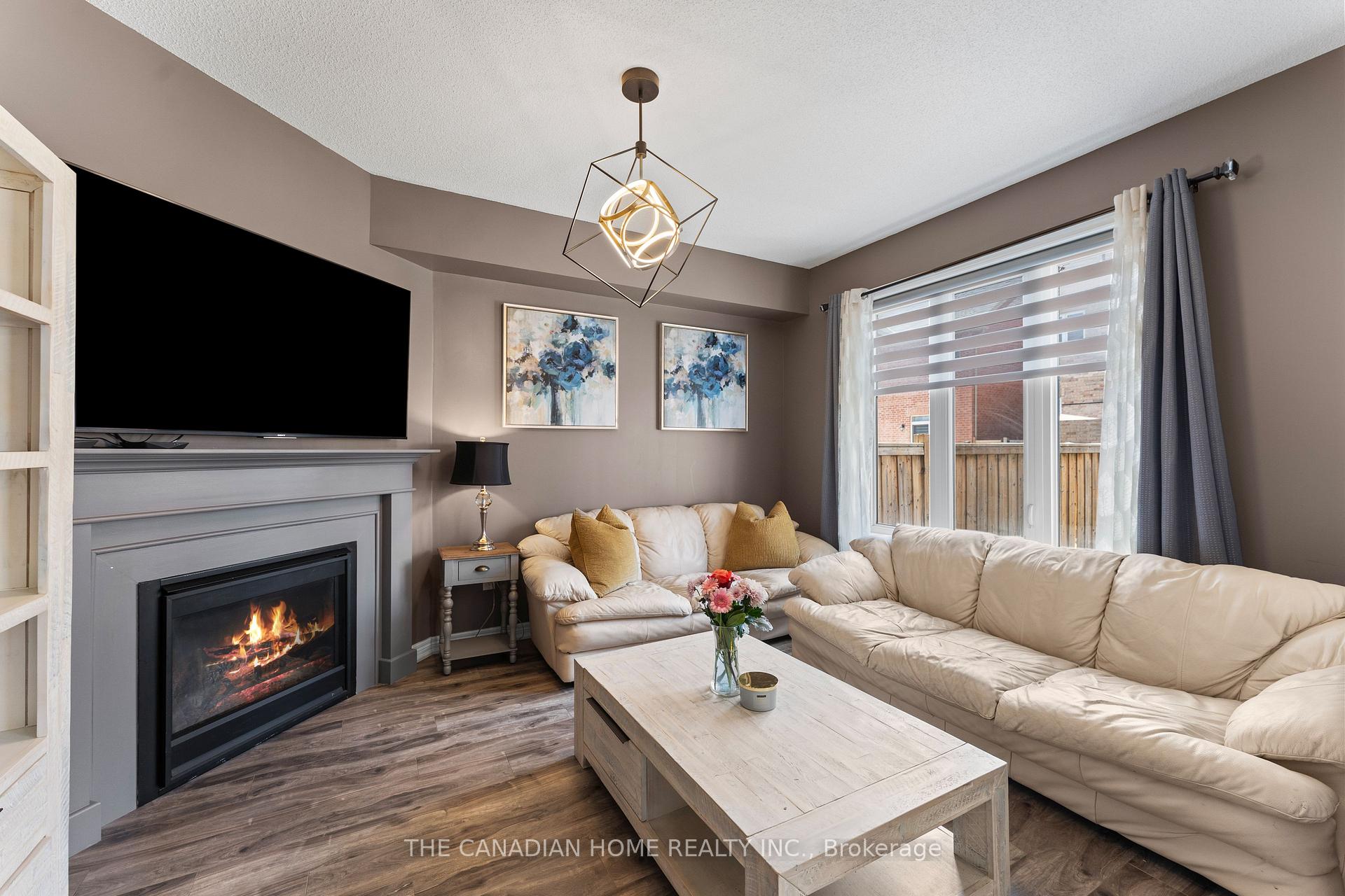 Photo 18 of 27 Exhibition Crescent, Brampton, Northwest Brampton — HOMEH