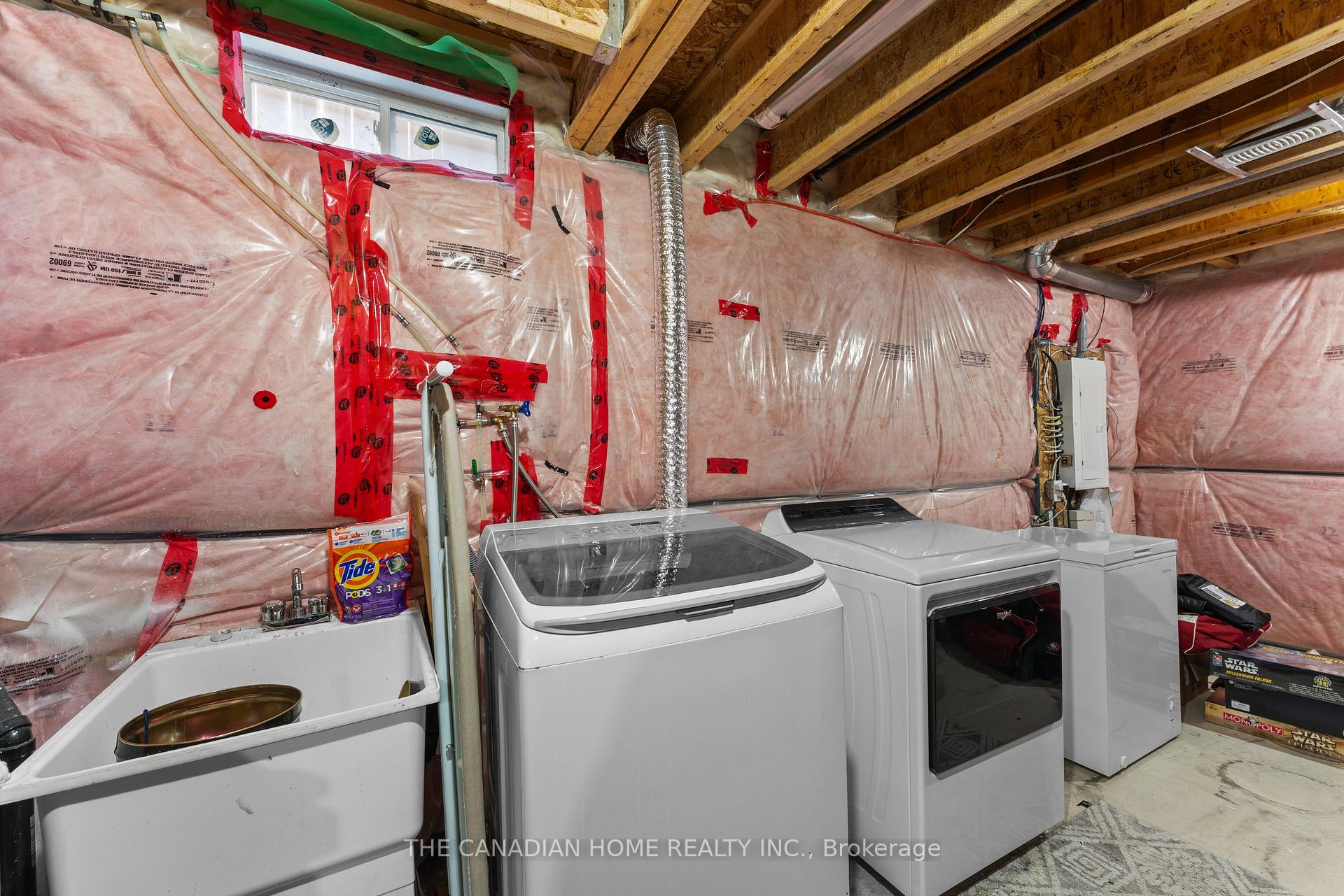 Photo 31 of 27 Exhibition Crescent, Brampton, Northwest Brampton — HOMEH