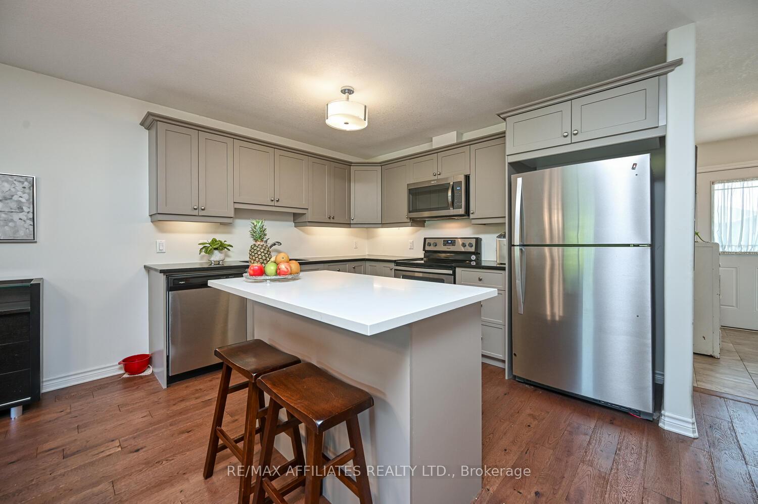 Photo 22 of 28 Lee Avenue, Smiths Falls — HOMEH