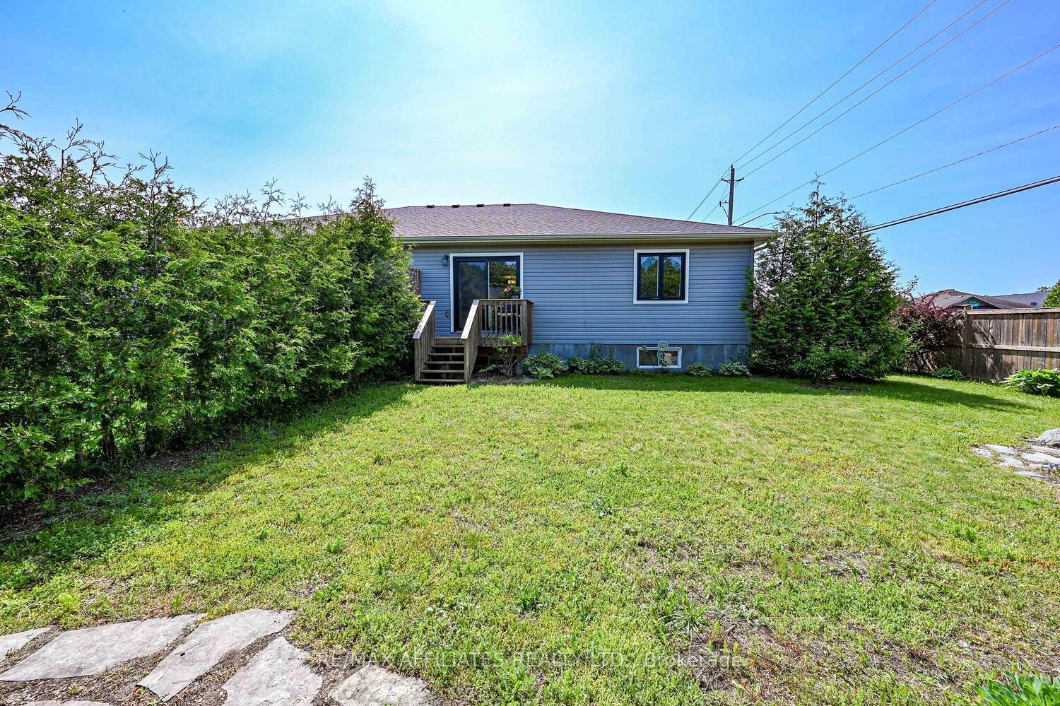 Photo 34 of 28 Lee Avenue, Smiths Falls — HOMEH