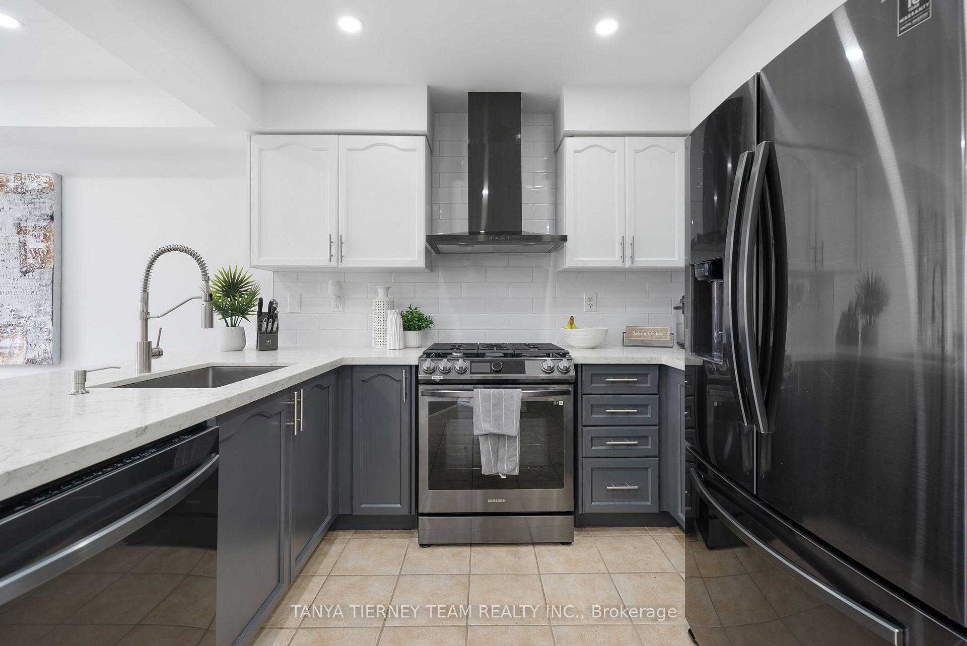 Photo 22 of 95 Brownridge Place, Whitby, Williamsburg — HOMEH