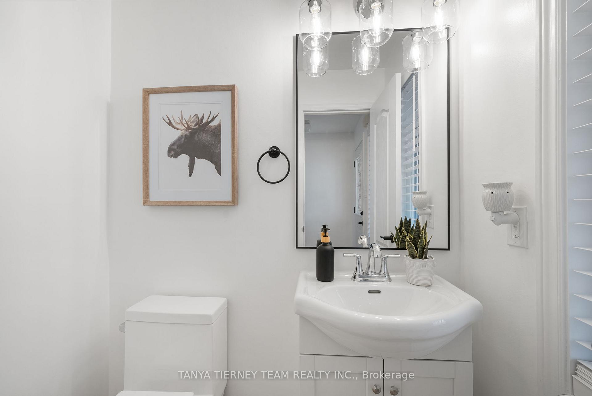 Photo 9 of 95 Brownridge Place, Whitby, Williamsburg — HOMEH