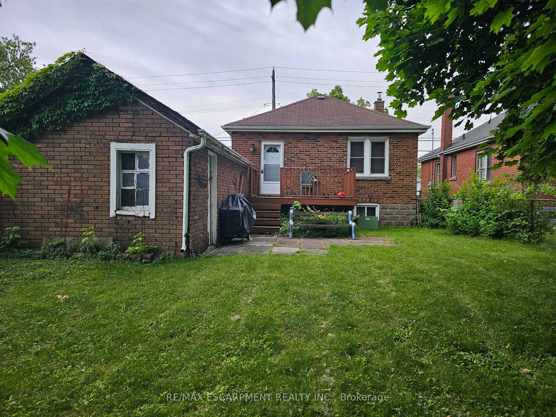 Photo 17 of 531 Queensdale Avenue, Hamilton, Eastmount — HOMEH
