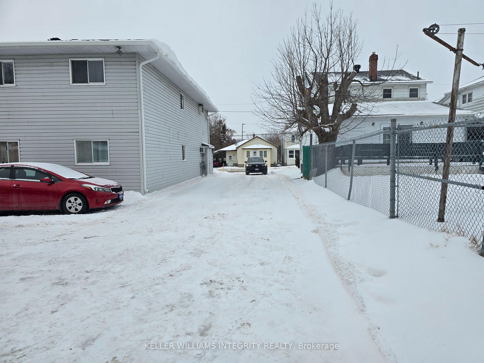 Photo 4 of 310 Eighth Street E, Cornwall — HOMEH