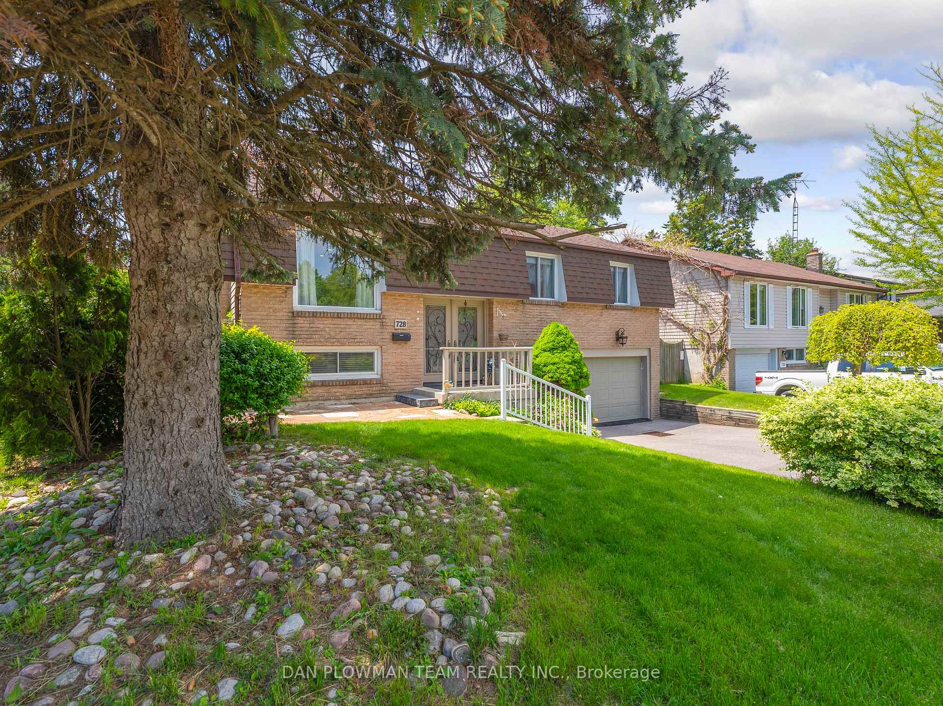 Photo 7 of 728 Pickering Beach Road, Ajax, South East — HOMEH