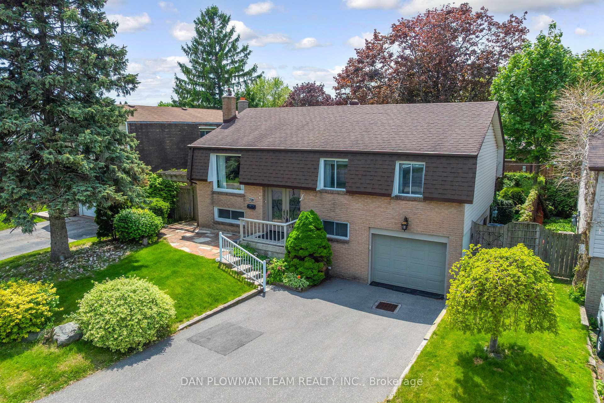 Photo 4 of 728 Pickering Beach Road, Ajax, South East — HOMEH