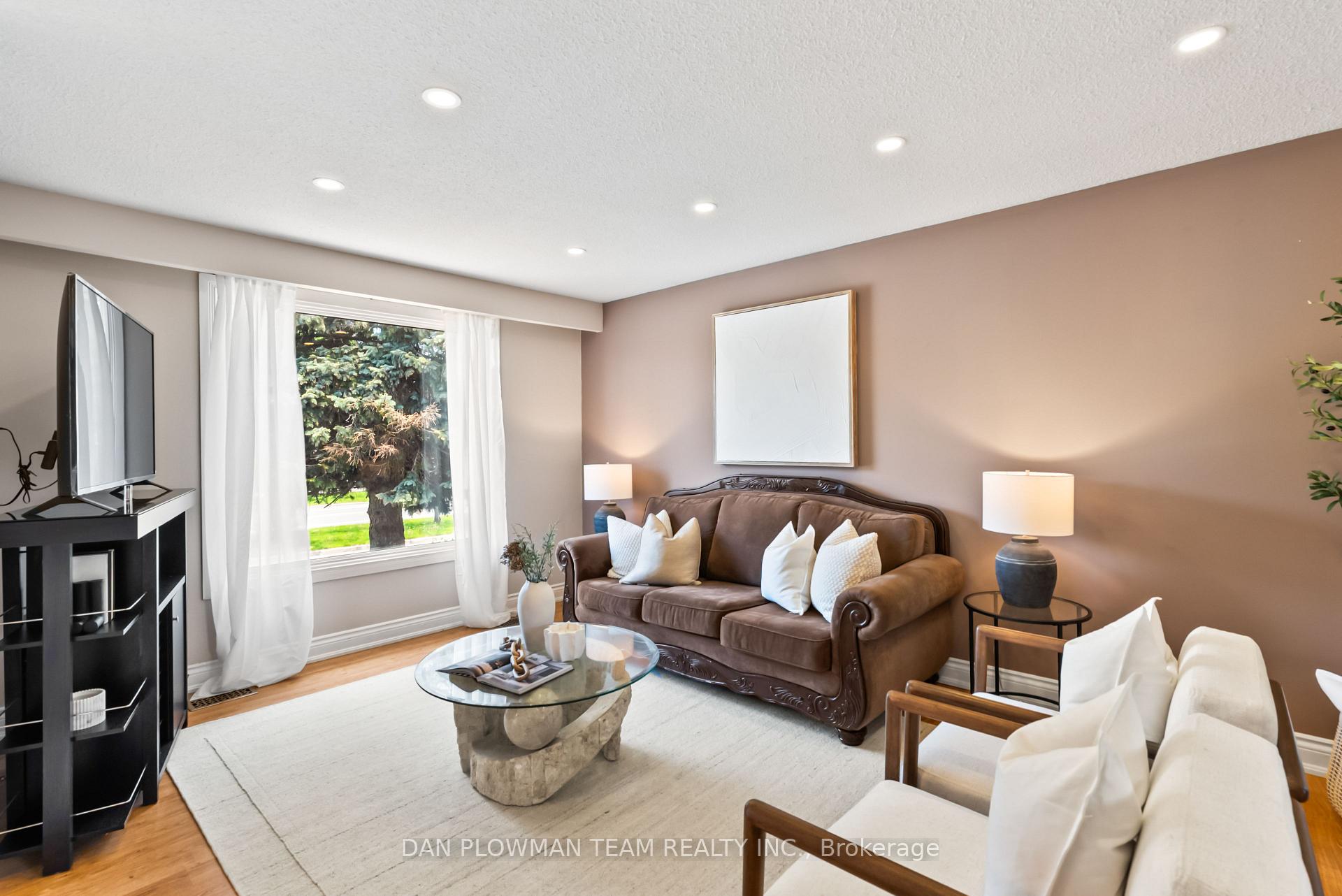Photo 21 of 728 Pickering Beach Road, Ajax, South East — HOMEH