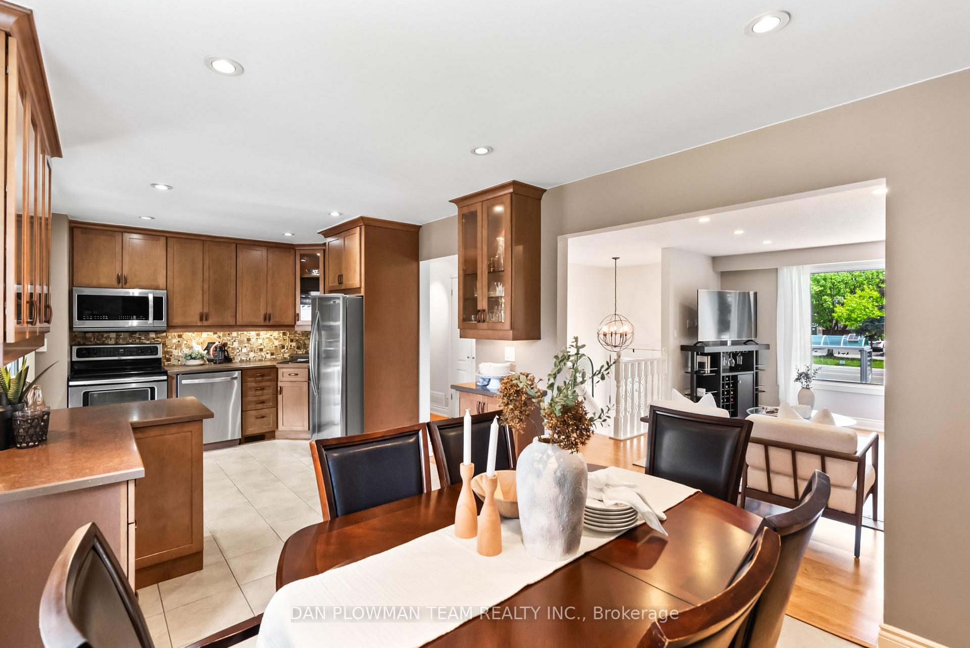 Photo 8 of 728 Pickering Beach Road, Ajax, South East — HOMEH