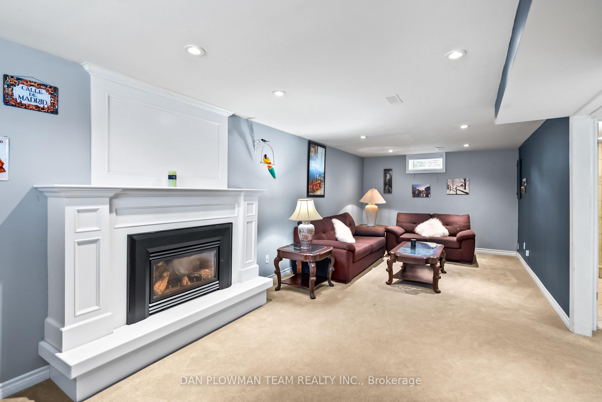 Photo 11 of 728 Pickering Beach Road, Ajax, South East — HOMEH