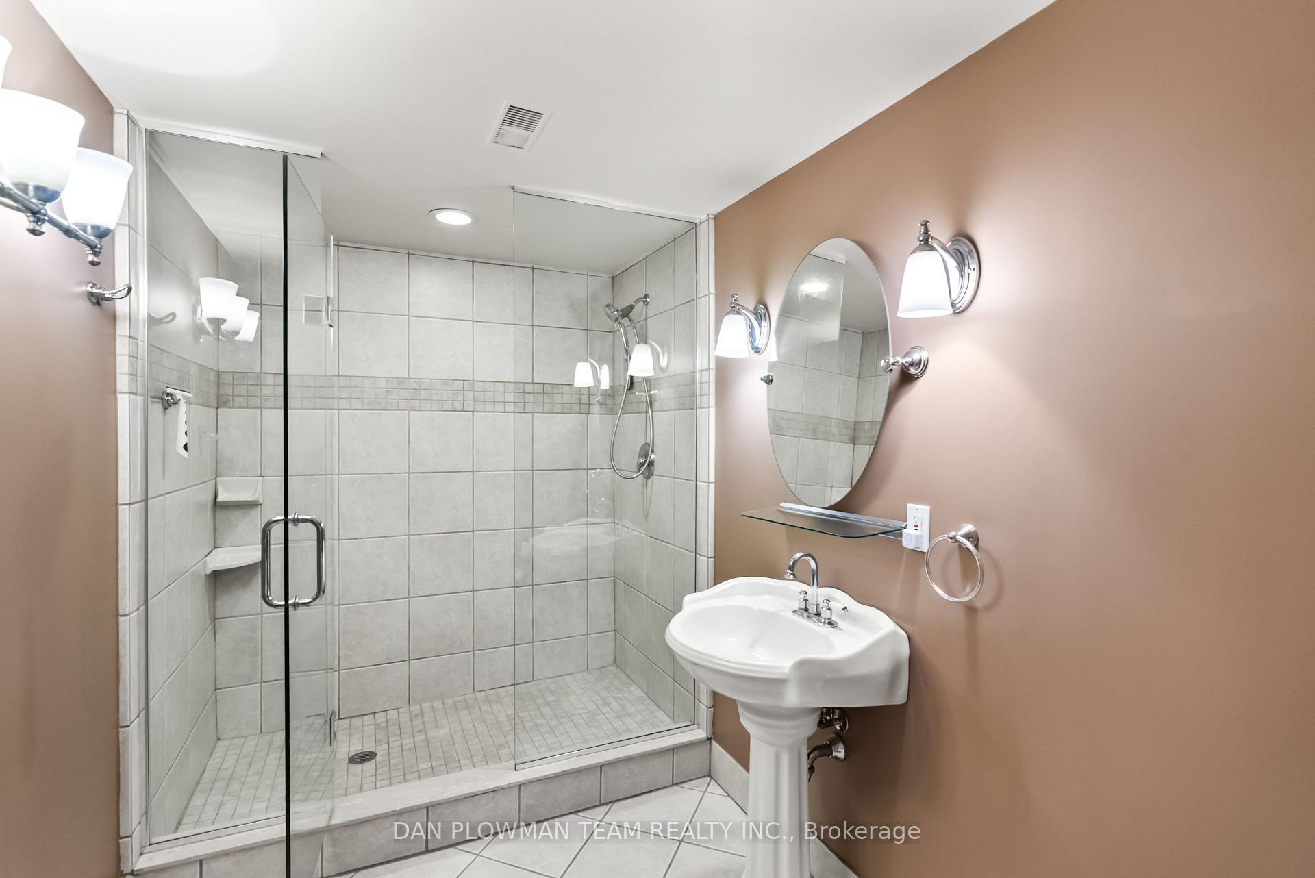 Photo 27 of 728 Pickering Beach Road, Ajax, South East — HOMEH
