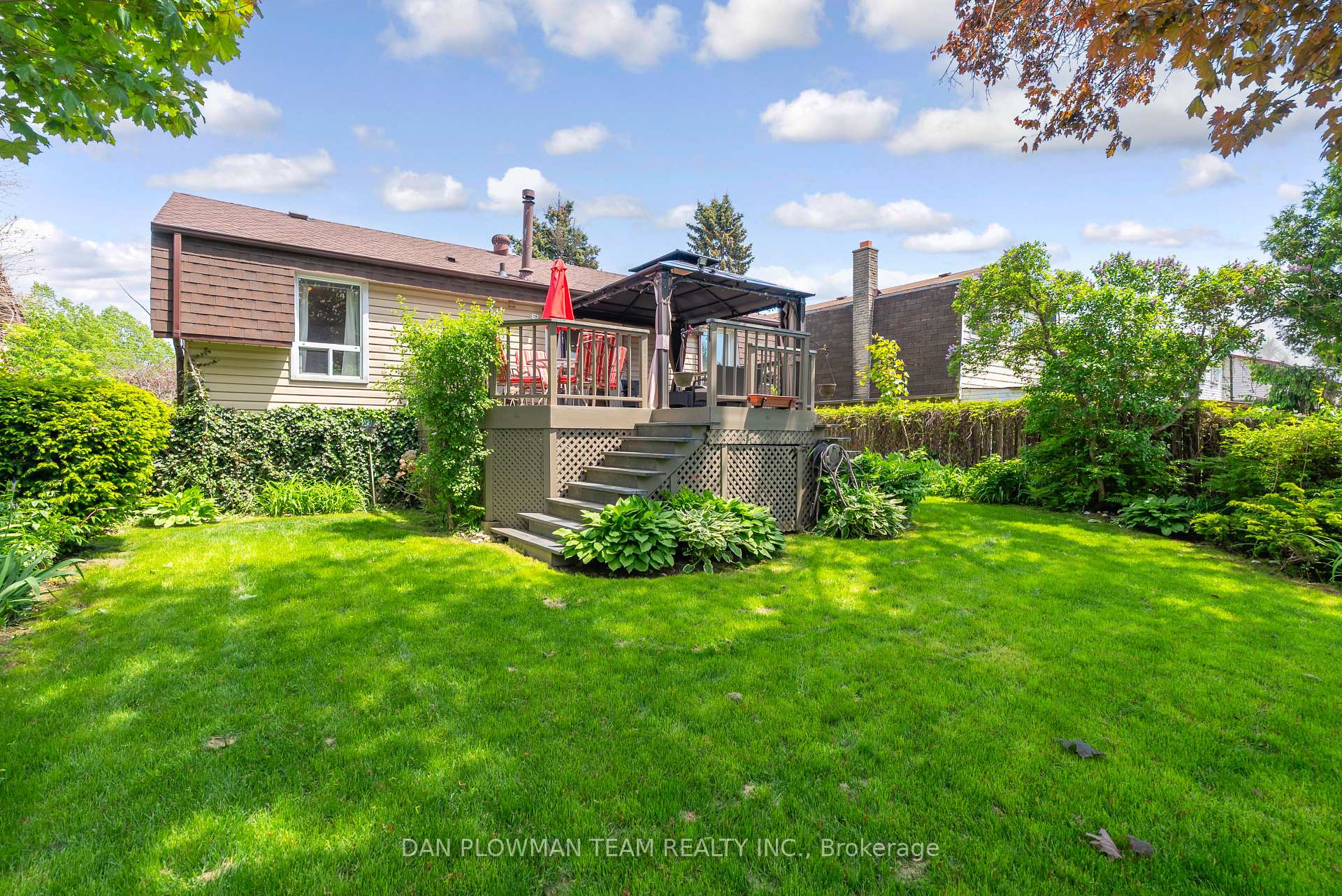 Photo 32 of 728 Pickering Beach Road, Ajax, South East — HOMEH