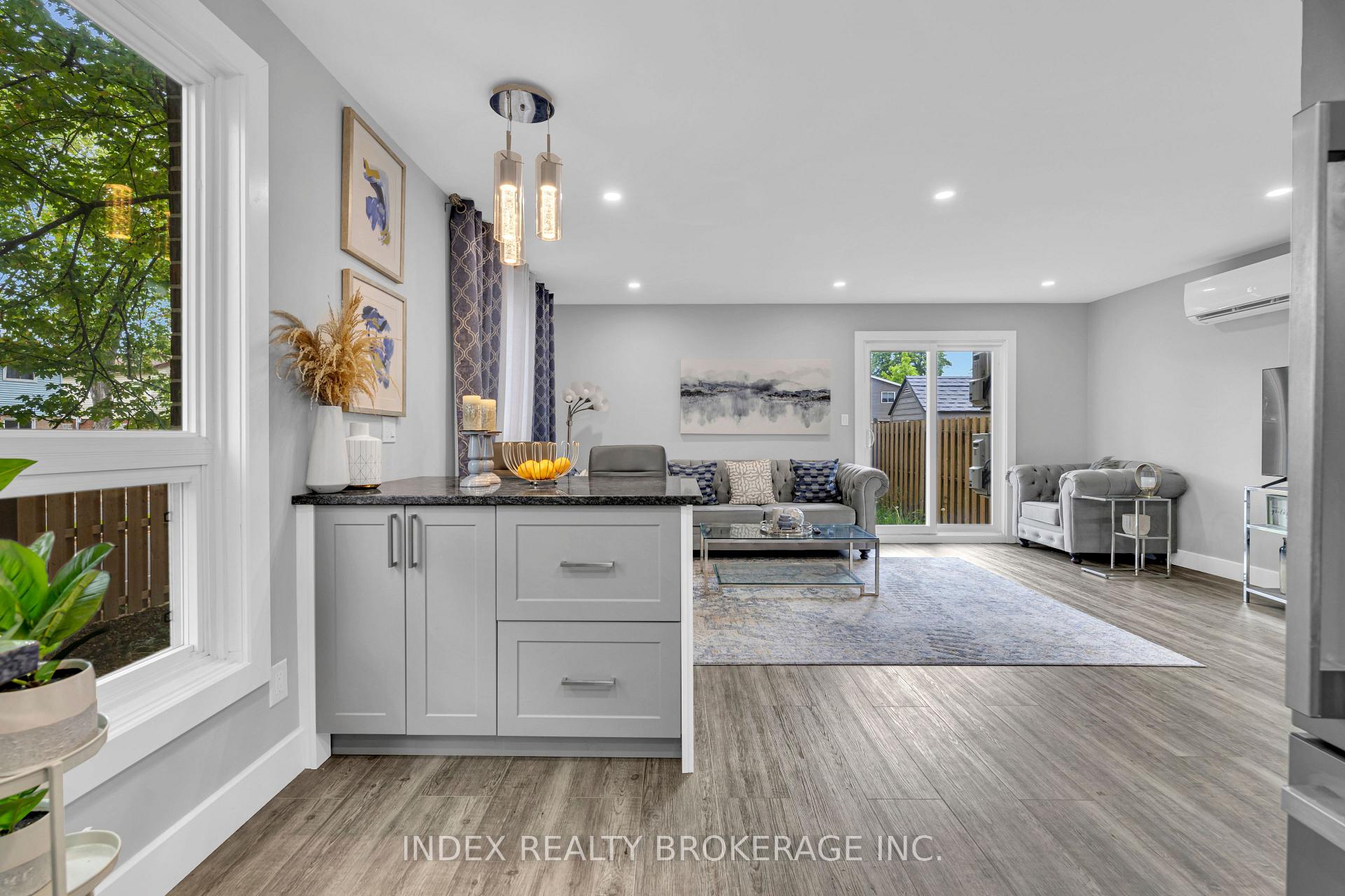 Photo 8 of 1290 Abbey Court, Windsor — HOMEH