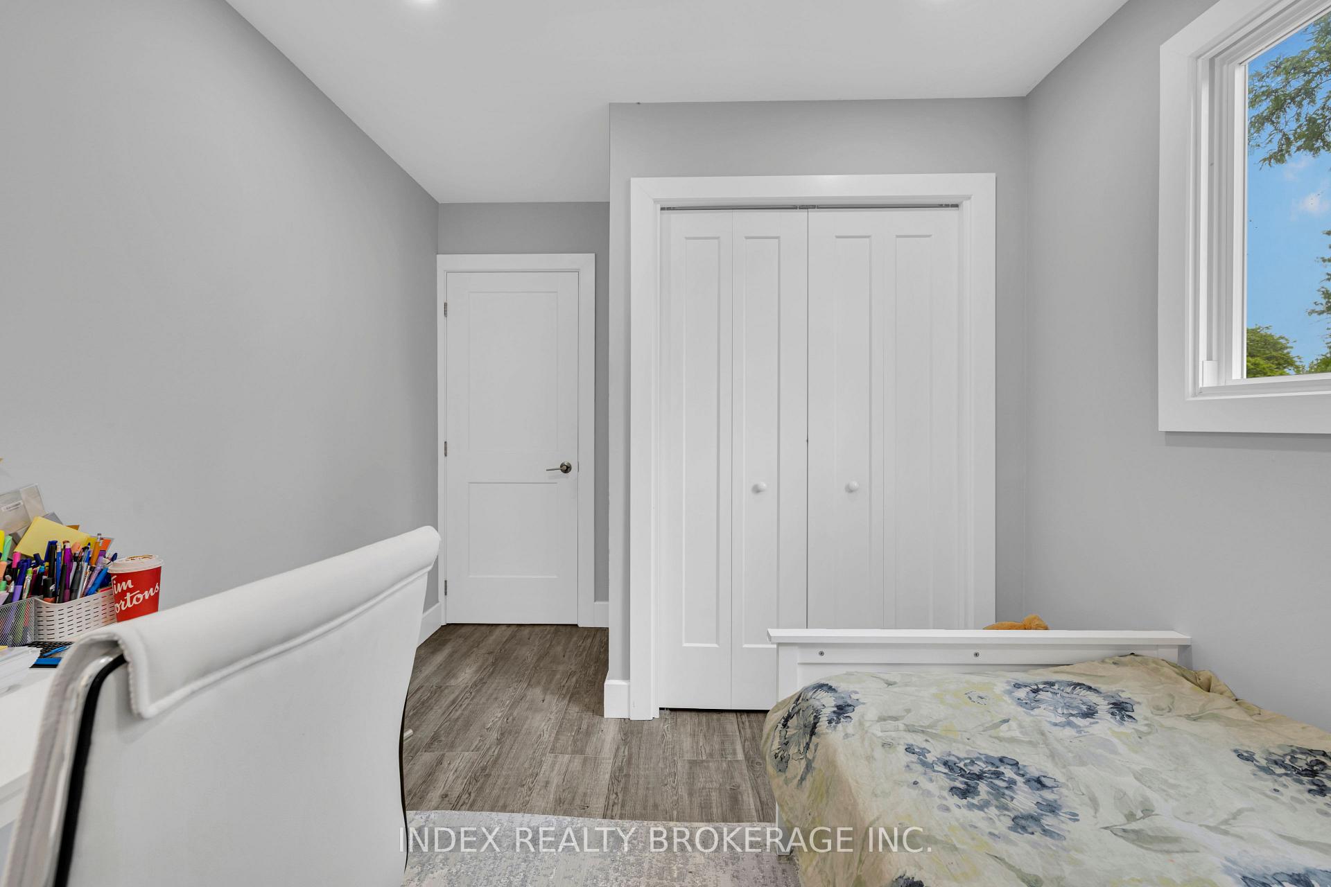 Photo 6 of 1290 Abbey Court, Windsor — HOMEH