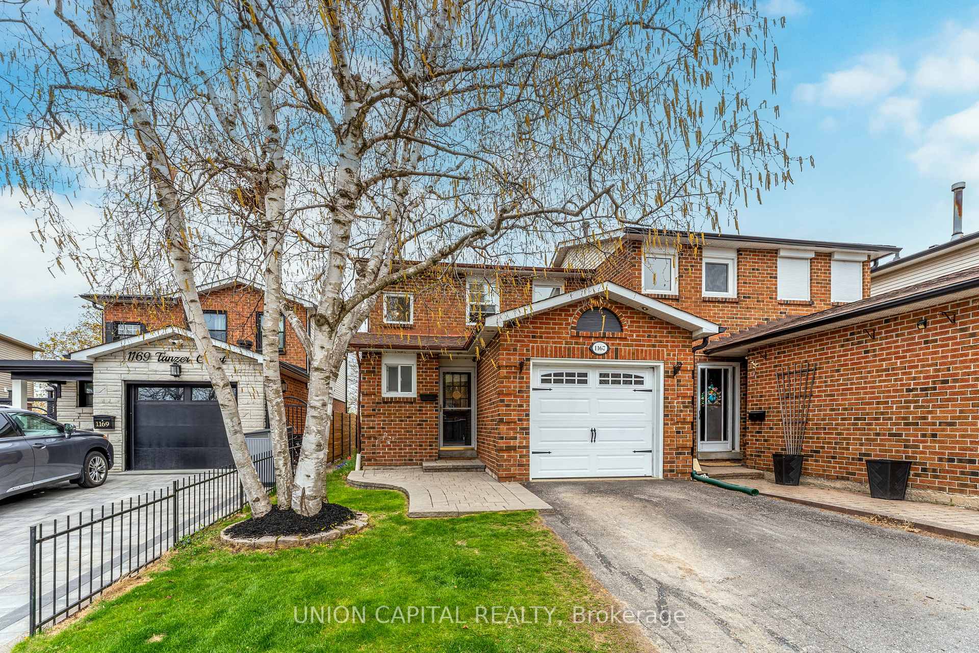 Photo 1 of 1167 Tanzer Court, Pickering, Bay Ridges — HOMEH