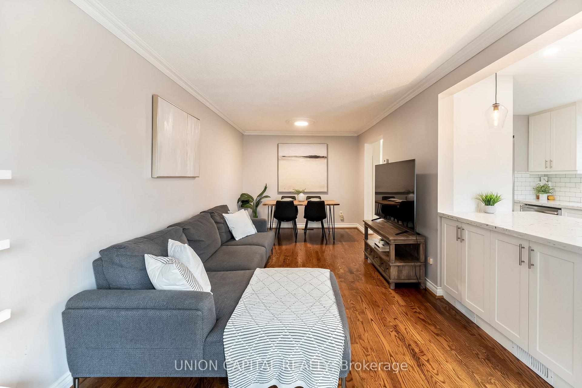 Photo 8 of 1167 Tanzer Court, Pickering, Bay Ridges — HOMEH