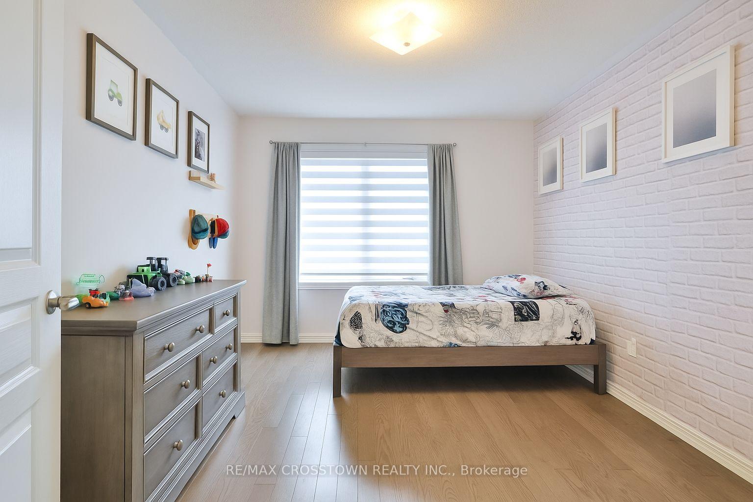 Photo 10 of 25 Pierce Place, New Tecumseth, Tottenham — HOMEH