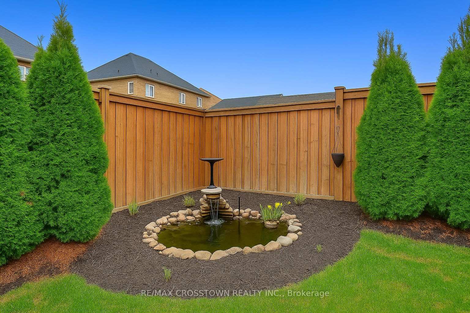 Photo 16 of 25 Pierce Place, New Tecumseth, Tottenham — HOMEH