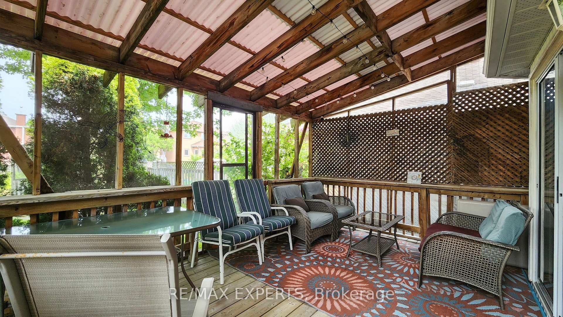 Photo 31 of 189 Castlepoint Drive E, Vaughan, Elder Mills — HOMEH