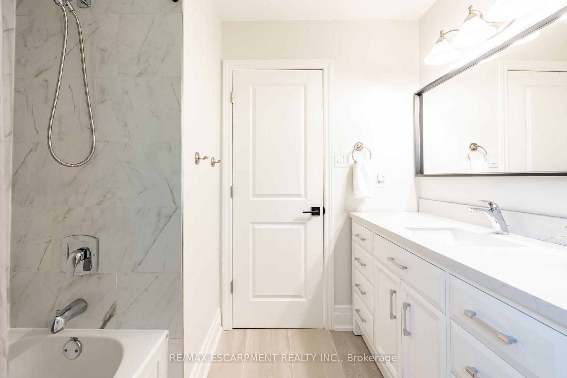Photo 50 of 46 Ryans Way, Hamilton, Waterdown — HOMEH