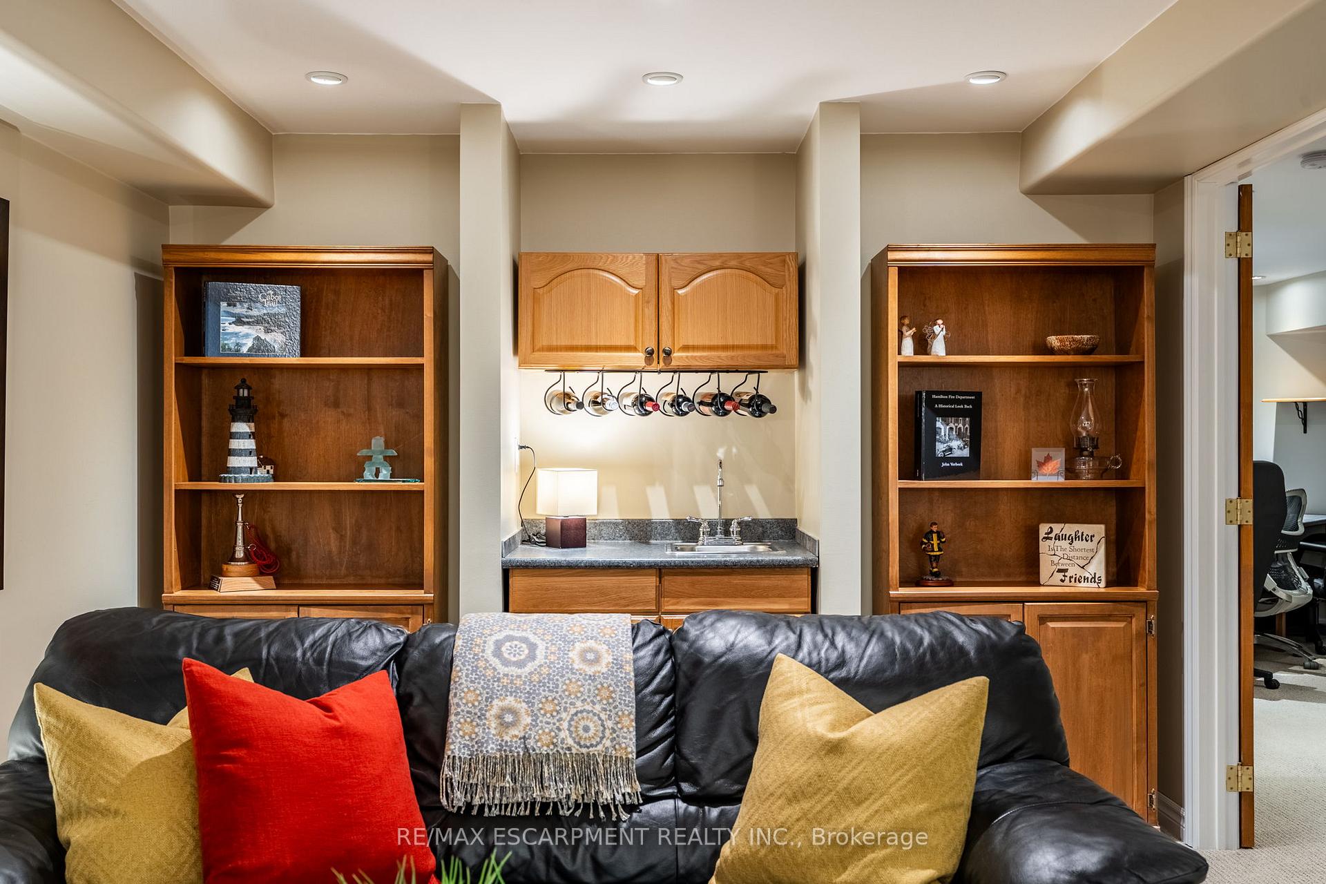 Photo 35 of 46 Ryans Way, Hamilton, Waterdown — HOMEH